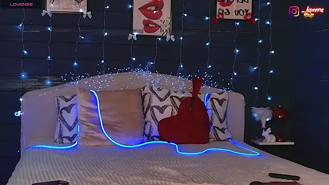 Eseensia online show from February 15, 2:23 am