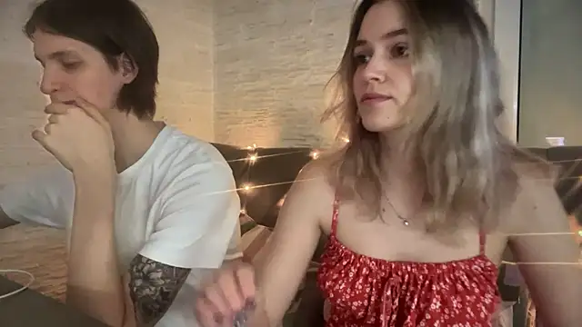 Snapshot of amandatalk chatting on December 15, 7:14 am amandatalk online show from December 15, 7:14 am