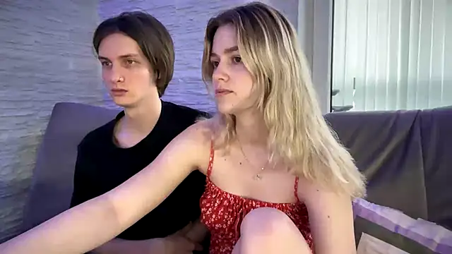 Snapshot of amandatalk chatting on November 5, 6:16 am amandatalk online show from November 5, 6:16 am