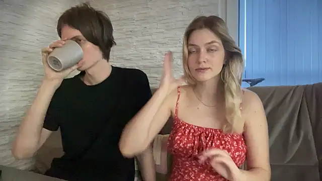 Snapshot of amandatalk chatting on November 16, 6:07 am amandatalk online show from November 16, 6:07 am