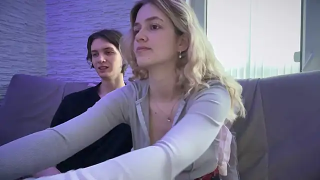 Snapshot of amandatalk chatting on November 7, 6:51 am amandatalk online show from November 7, 6:51 am