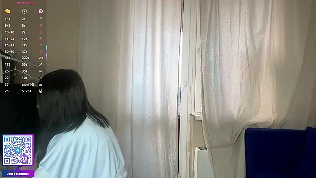 ErlinaBuoy online show from March 26, 6:33 am