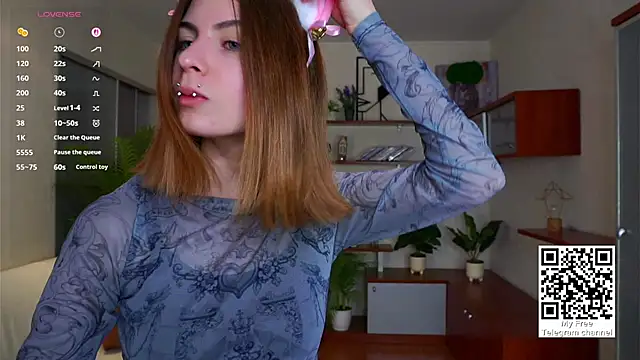 ErlinaBuoy online show from November 14, 6:06 am