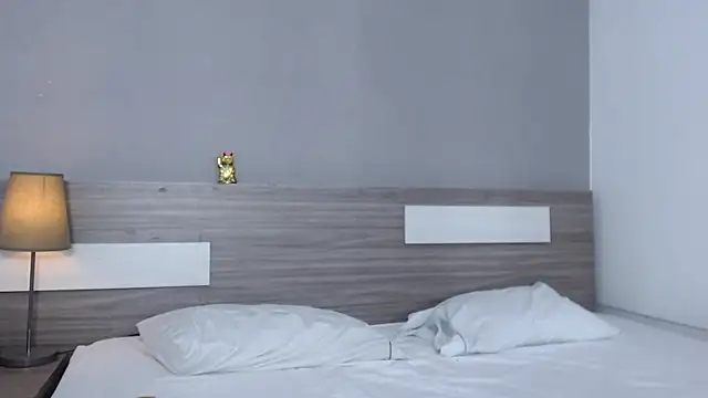 Liiamthompson online show from September 29, 10:44 am