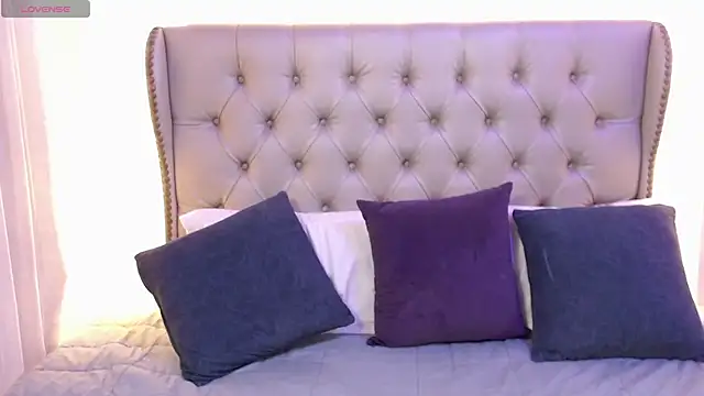 Snapshot of Liiamthompson chatting on June 4, 7:18 pm Liiamthompson online show from June 4, 7:18 pm
