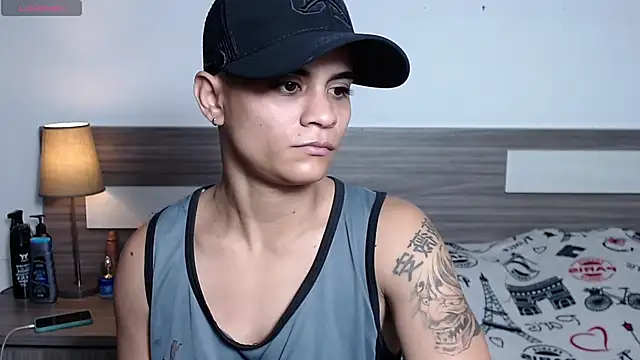 Liiamthompson online show from January 12, 9:16 am