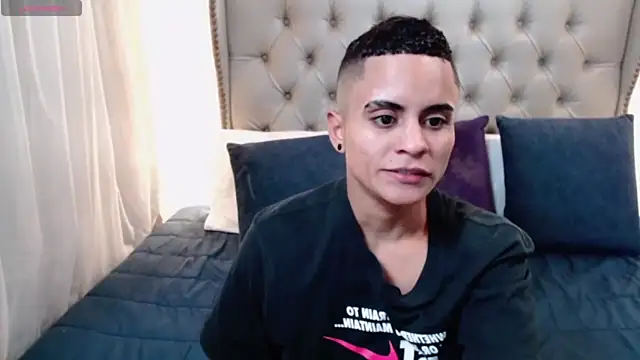 Snapshot of Liiamthompson chatting on June 17, 7:24 pm Liiamthompson online show from June 17, 7:24 pm