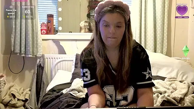 Demi WelshX online show from December 4, 9:41 am