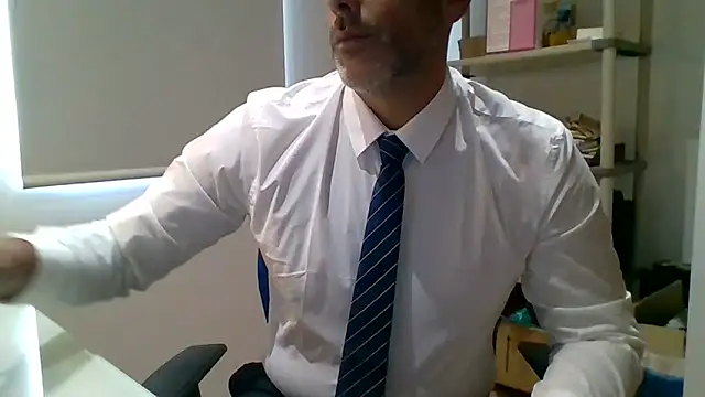 66MA69 online show from March 28, 3:46 pm