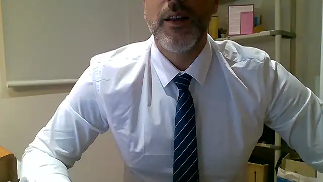 66MA69 online show from December 16, 6:23 pm