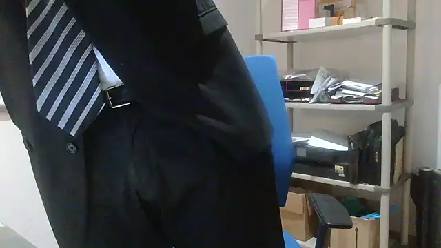 66MA69 online show from April 19, 4:46 am