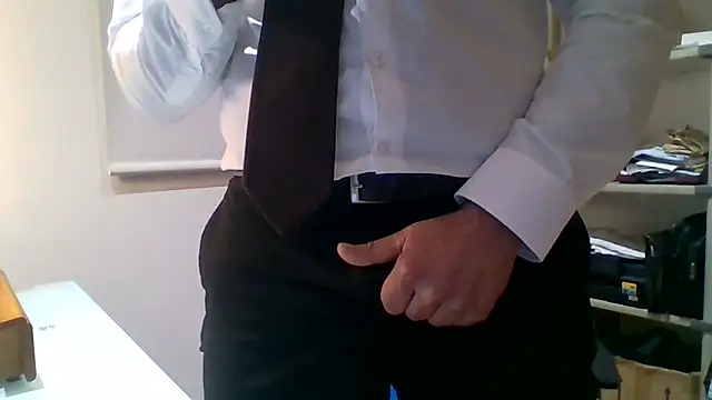 66MA69 online show from March 10, 9:41 pm