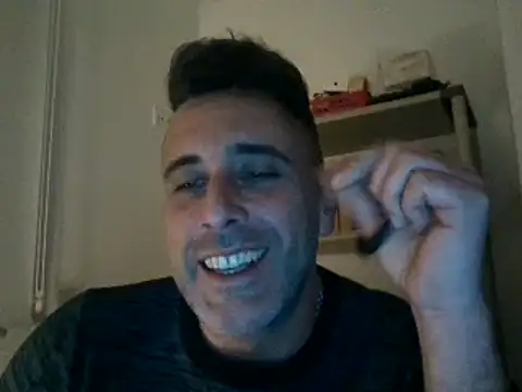 Snapshot of 66MA69 chatting on February 21, 6:37 pm 66MA69 online show from February 21, 6:37 pm