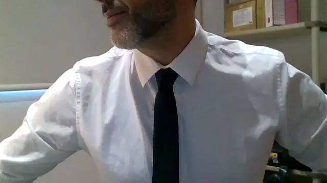 66MA69 online show from November 2, 9:36 am