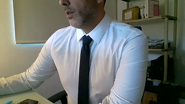 66MA69 online show from November 5, 1:25 pm