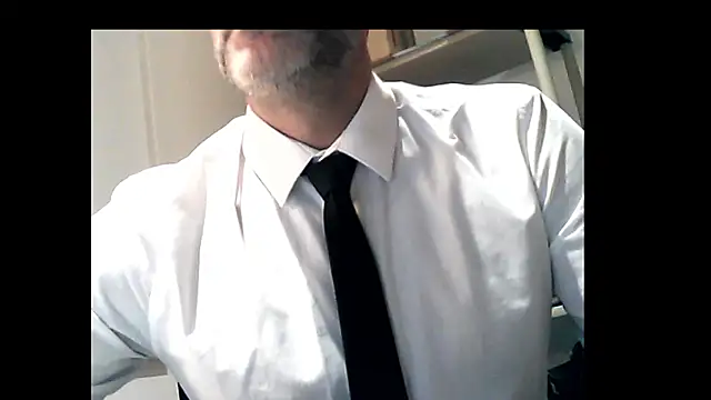 66MA69 online show from April 12, 5:00 am