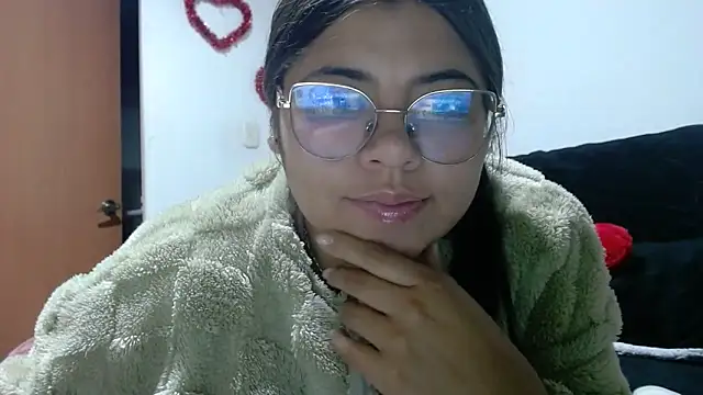 viccky vick online show from September 19, 2:59 am
