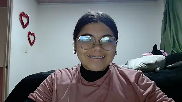 Snapshot of viccky_vick chatting on November 3, 11:52 pm viccky vick online show from November 3, 11:52 pm