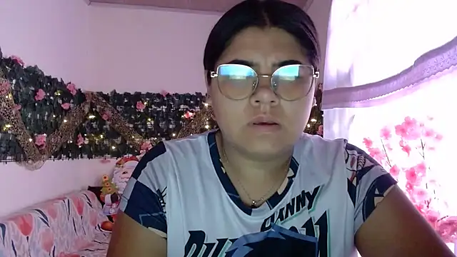 Snapshot of viccky_vick chatting on November 28, 6:19 pm viccky vick online show from November 28, 6:19 pm