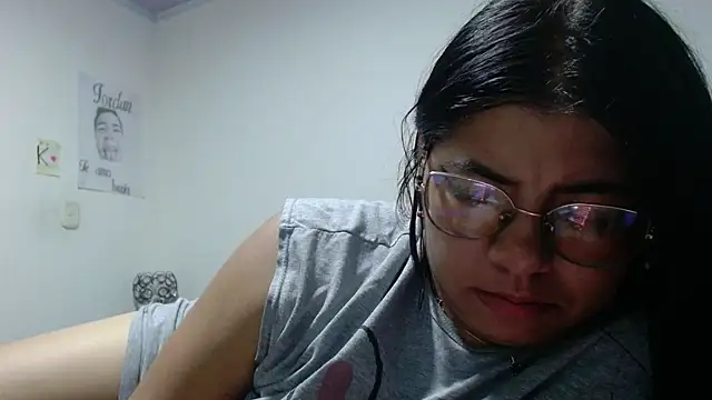 viccky vick online show from June 4, 3:11 am