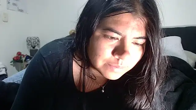 Snapshot of viccky_vick chatting on July 6, 10:01 pm viccky vick online show from July 6, 10:01 pm