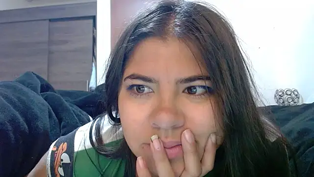 Snapshot of viccky_vick chatting on December 14, 11:49 am viccky vick online show from December 14, 11:49 am