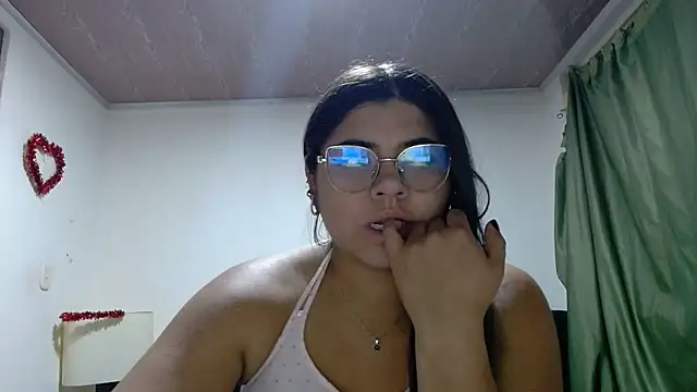 viccky vick online show from October 14, 3:29 am