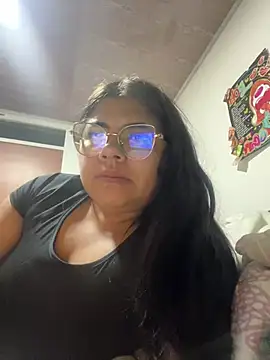 viccky vick online show from February 24, 12:20 am