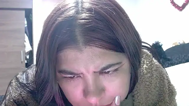 viccky vick online show from February 24, 9:15 pm