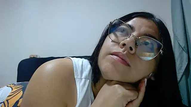 Snapshot of viccky_vick chatting on June 21, 4:18 am viccky vick online show from June 21, 4:18 am