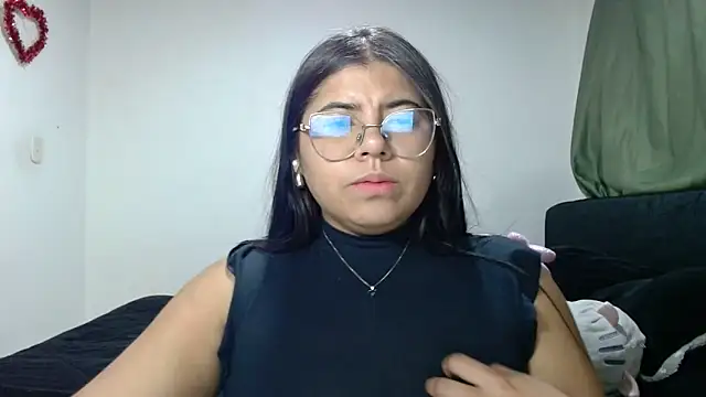 Snapshot of viccky_vick chatting on October 30, 2:10 am viccky vick online show from October 30, 2:10 am