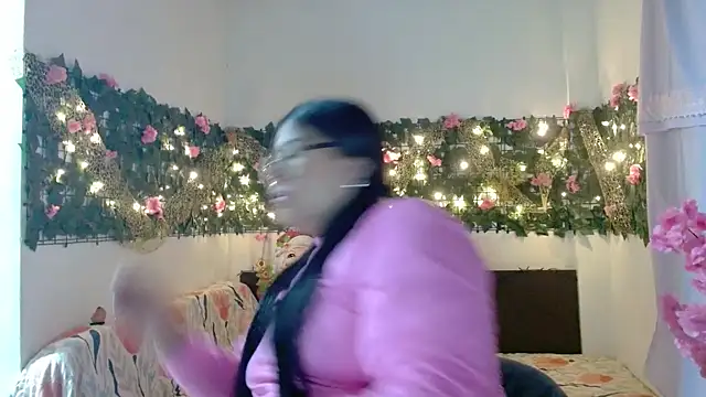 Snapshot of viccky_vick chatting on November 29, 8:47 am viccky vick online show from November 29, 8:47 am