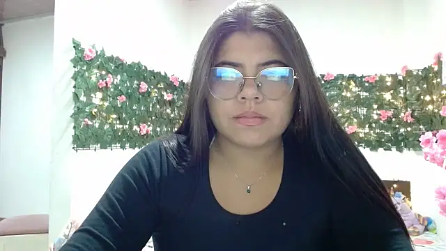 Snapshot of viccky_vick chatting on November 16, 11:30 pm viccky vick online show from November 16, 11:30 pm