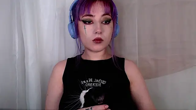 purplewitch online show from February 9, 2:42 am
