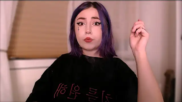Snapshot of purplewitch chatting on October 12, 2:40 pm purplewitch online show from October 12, 2:40 pm