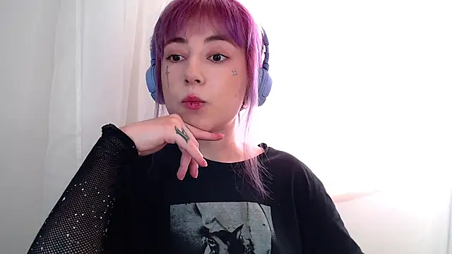 purplewitch online show from February 12, 4:12 am