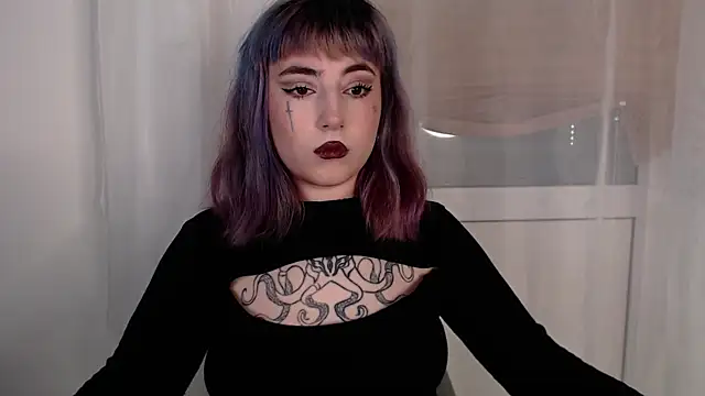 purplewitch online show from January 9, 4:36 pm