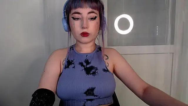 purplewitch online show from January 6, 4:33 pm