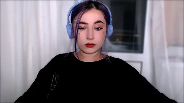 Snapshot of purplewitch chatting on November 9, 11:53 pm purplewitch online show from November 9, 11:53 pm