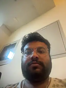 SoloChill online show from March 6, 1:00 am