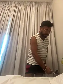 SoloChill online show from May 22, 8:01 am