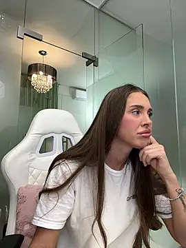 Snapshot of Anya-Ray chatting on June 17, 11:53 am Anya-Ray online show from June 17, 11:53 am