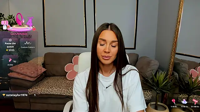 Anya-Ray online show from April 5, 1:07 pm