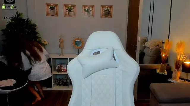 Snapshot of Anya-Ray chatting on November 11, 2:12 pm Anya-Ray online show from November 11, 2:12 pm