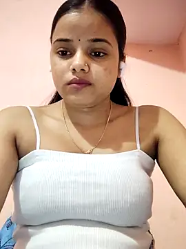 Snapshot of RAYI_123 chatting on February 24, 4:57 am RAYI 123 online show from February 24, 4:57 am