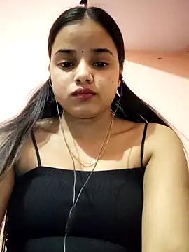 Snapshot of RAYI_123 chatting on February 20, 6:19 am RAYI 123 online show from February 20, 6:19 am