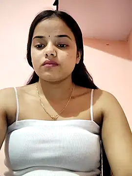 Snapshot of RAYI_123 chatting on February 25, 5:29 am RAYI 123 online show from February 25, 5:29 am