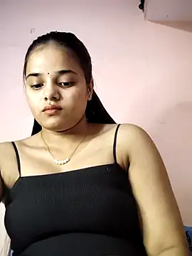 Snapshot of RAYI_123 chatting on May 10, 2:19 pm RAYI 123 online show from May 10, 2:19 pm