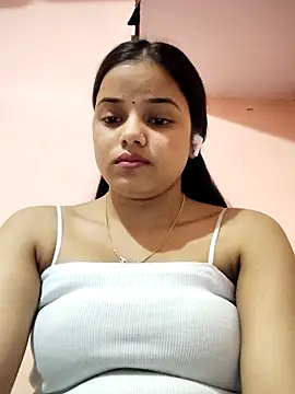 Snapshot of RAYI_123 chatting on February 26, 5:18 am RAYI 123 online show from February 26, 5:18 am