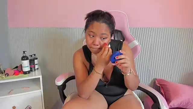 yeikafoxy online show from March 26, 11:19 am